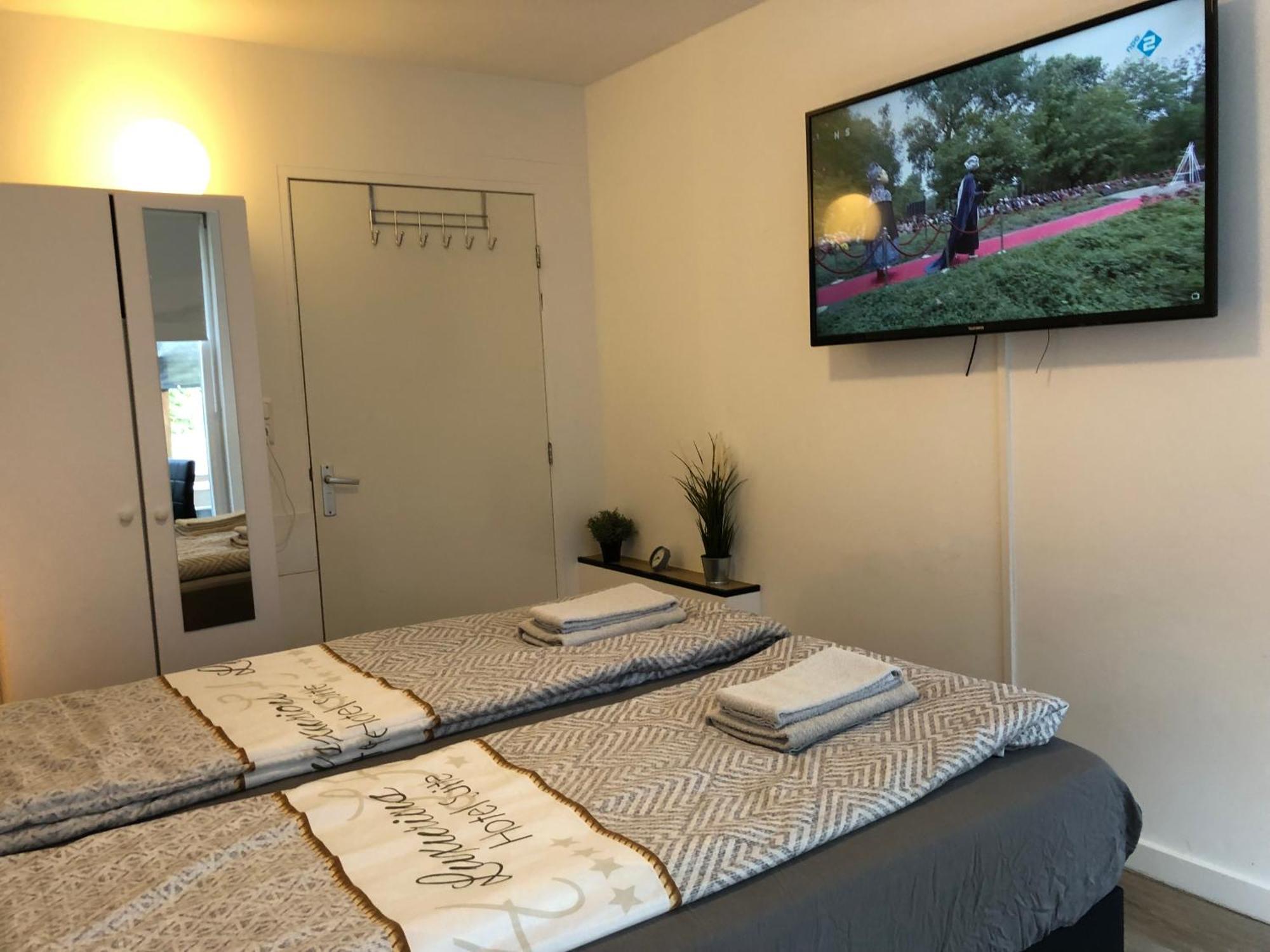 Luxe Wellness Apartment Apeldoorn With Jacuzzi And Sauna Εξωτερικό φωτογραφία