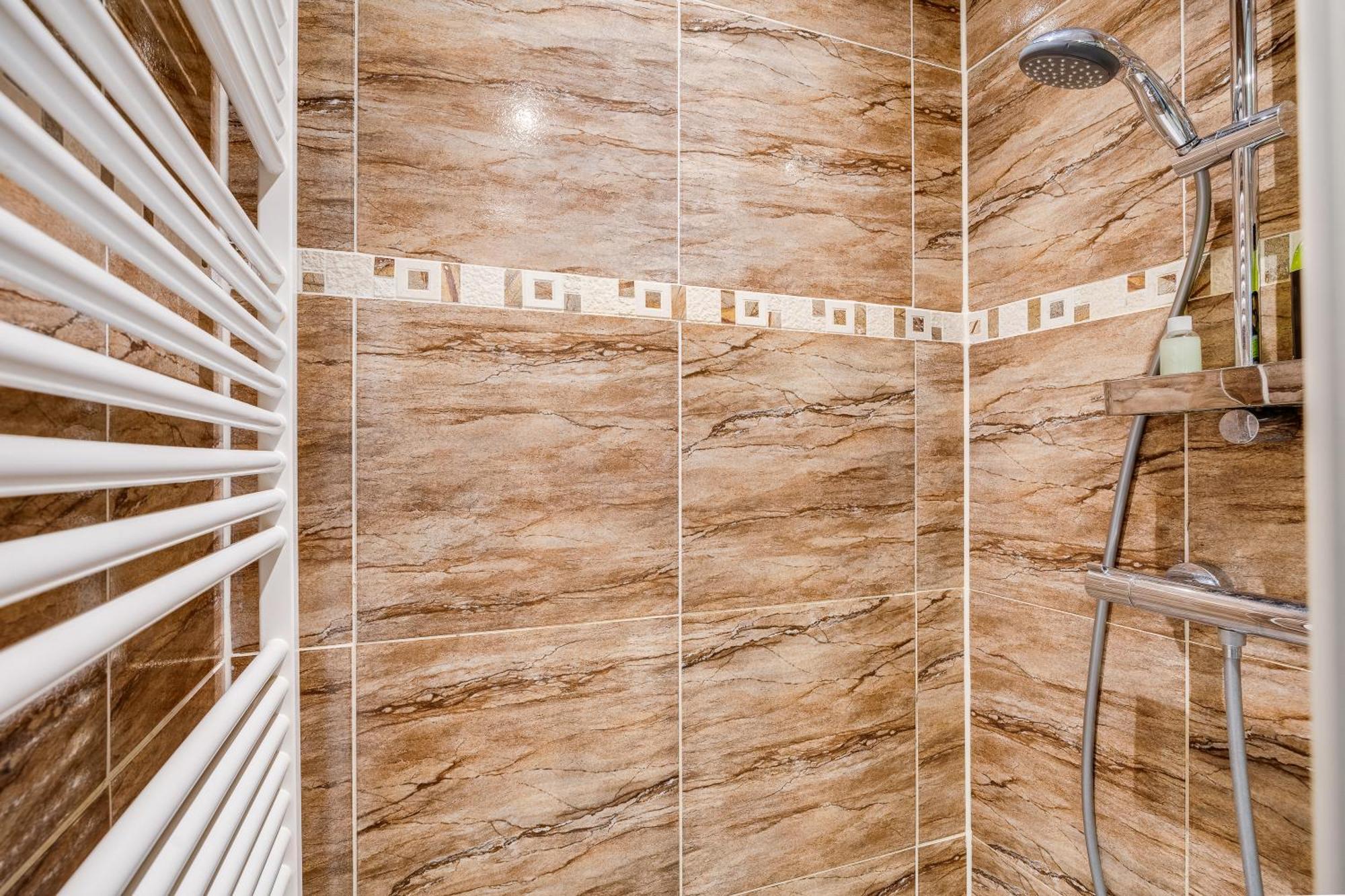 Luxe Wellness Apartment Apeldoorn With Jacuzzi And Sauna Εξωτερικό φωτογραφία